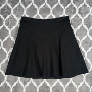Athleta Skirt Women Size 2 Black Mini Basic Plain Casual Travel Pocket